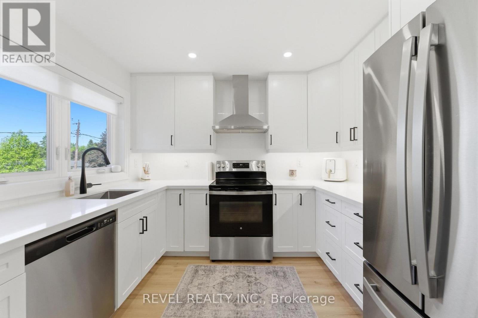 82 Cumming Court, Hamilton, ON