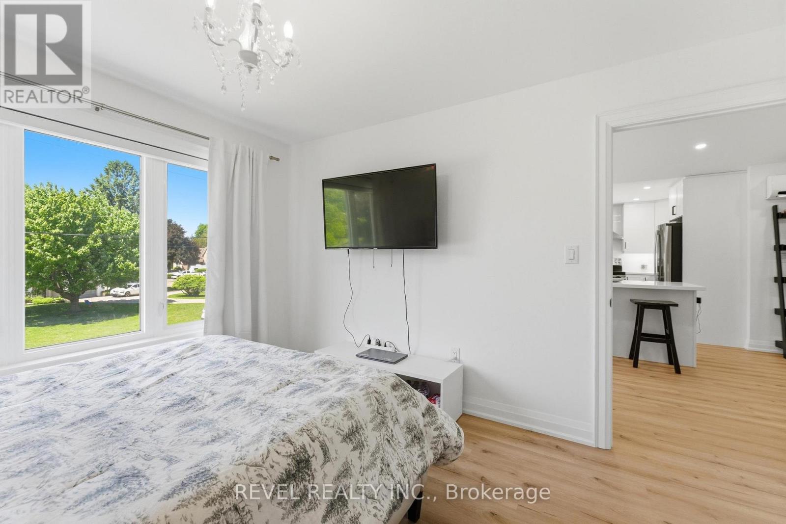 82 Cumming Court, Hamilton, ON