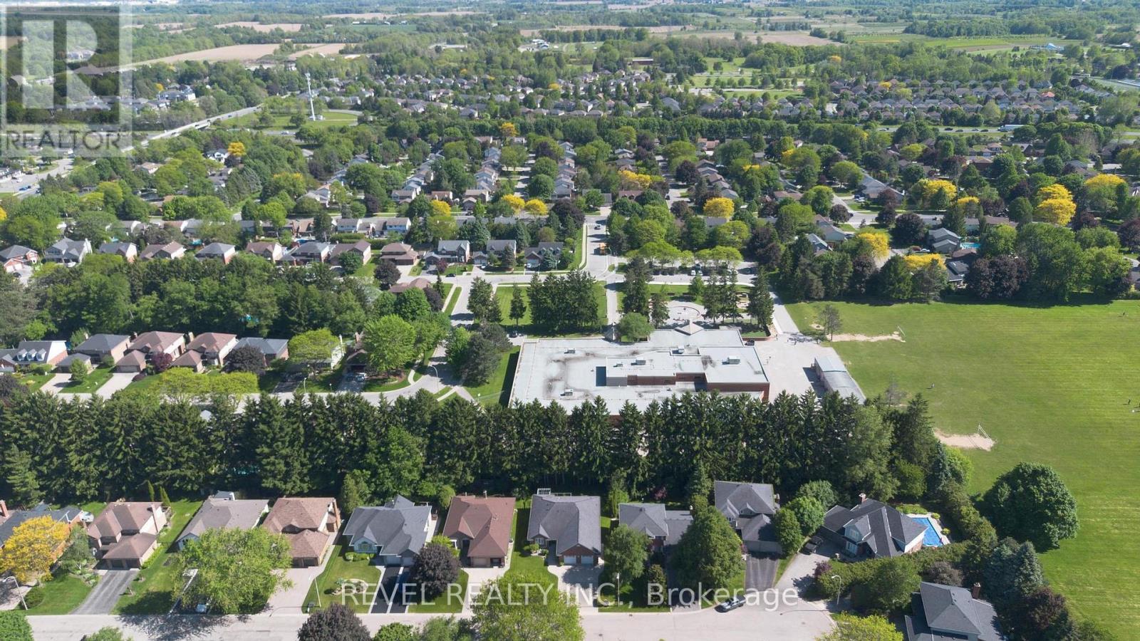 82 Cumming Court, Hamilton, ON