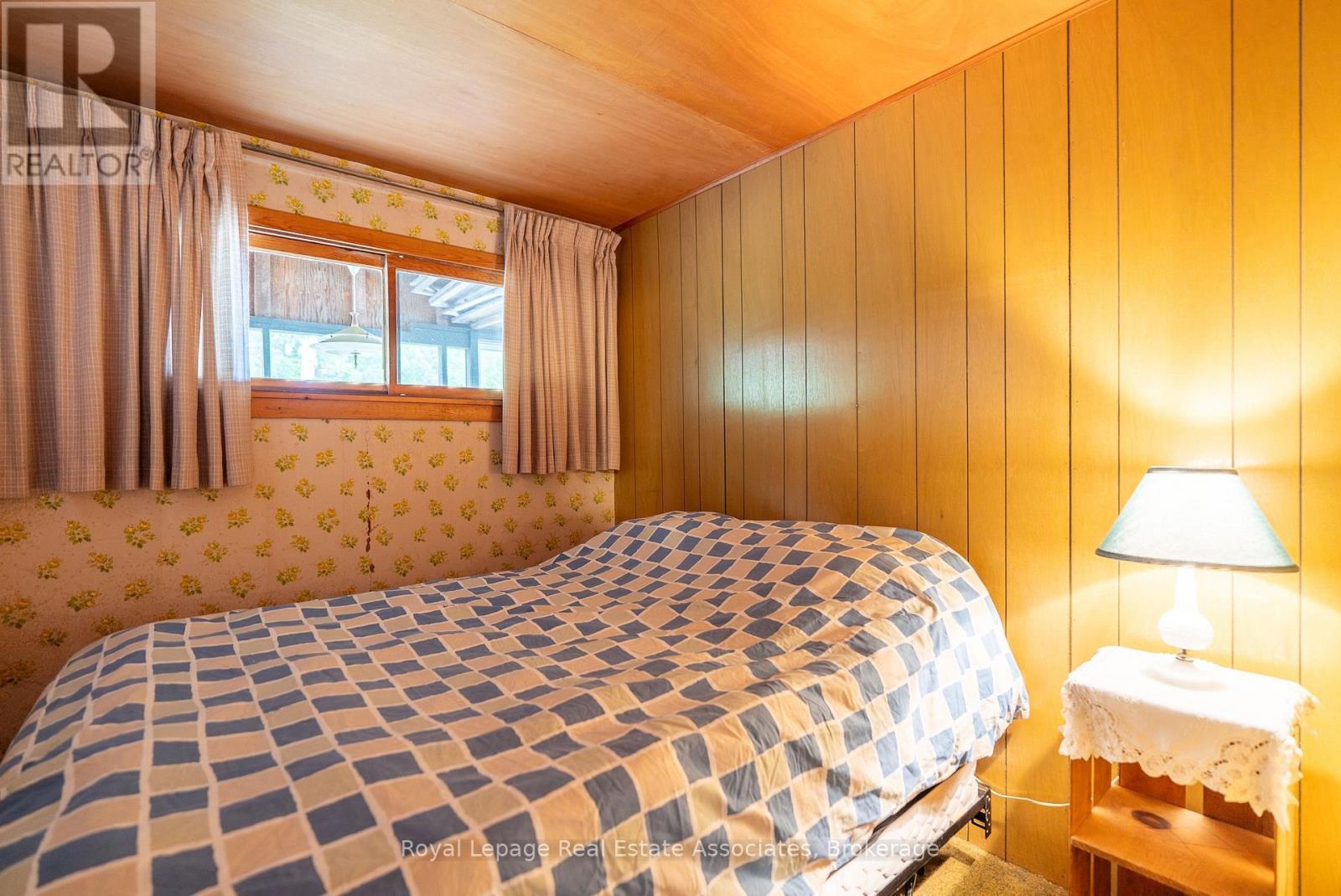 243 Beach Lane, Wollaston, ON - Indoor Photo Showing Bedroom