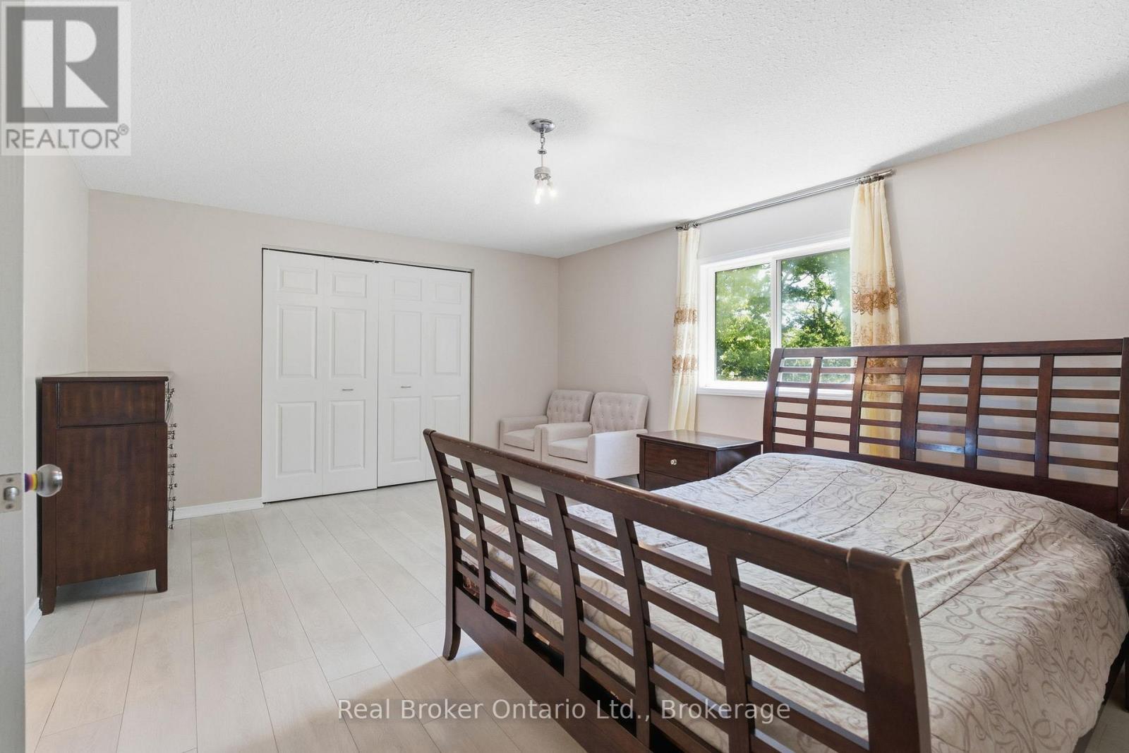 19 - 10 Fallowfield Drive, Kitchener, ON