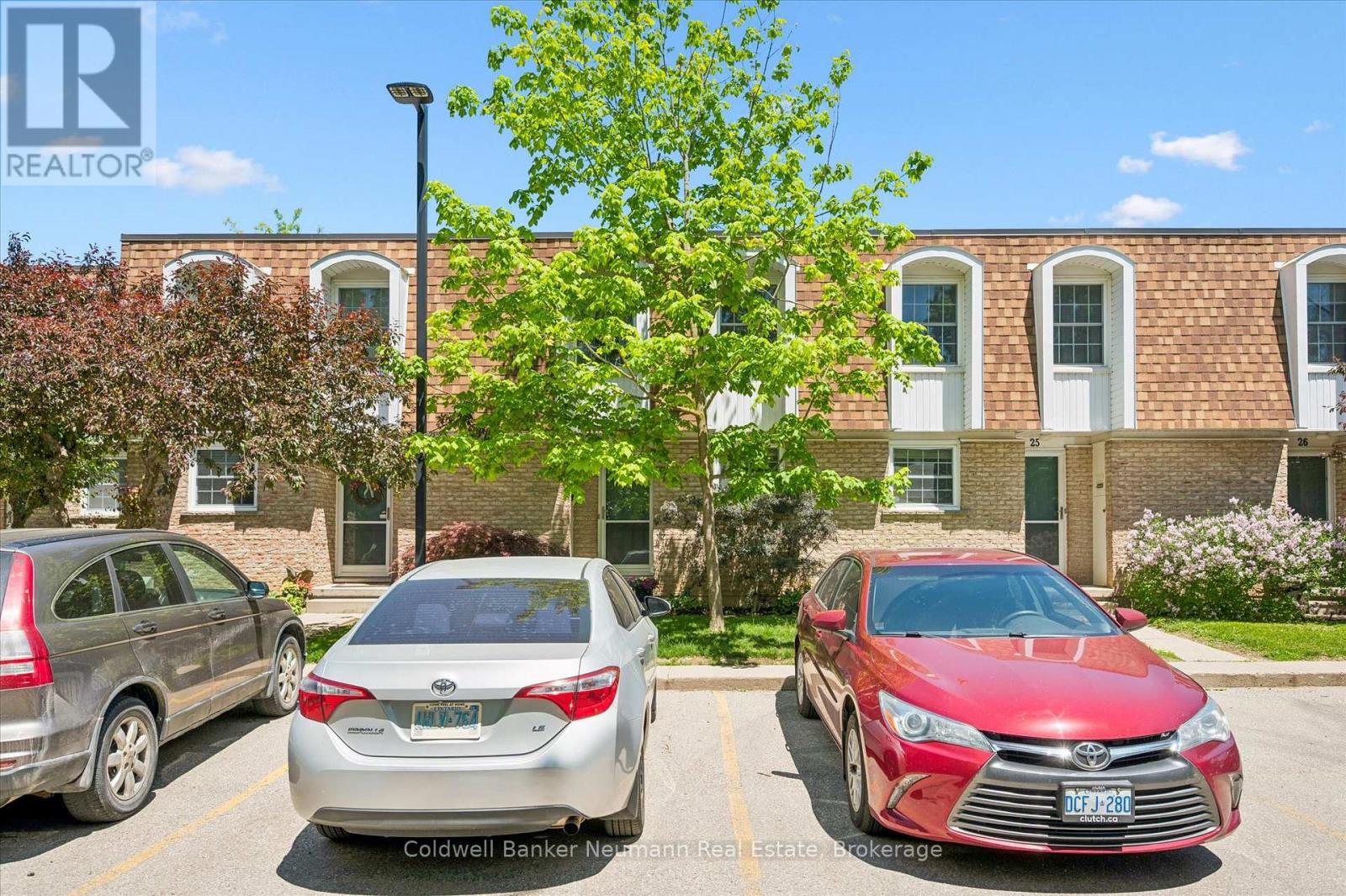 24 - 383 Edinburgh Road S, Guelph (Dovercliffe Park/Old University), ON