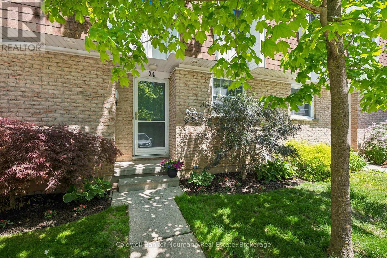 24 - 383 Edinburgh Road S, Guelph (Dovercliffe Park/Old University), ON