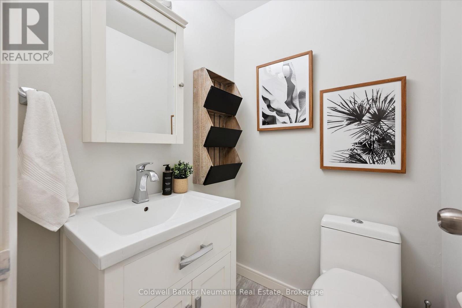 Main floor power room - 24 - 383 Edinburgh Road S, Guelph (Dovercliffe Park/Old University), ON