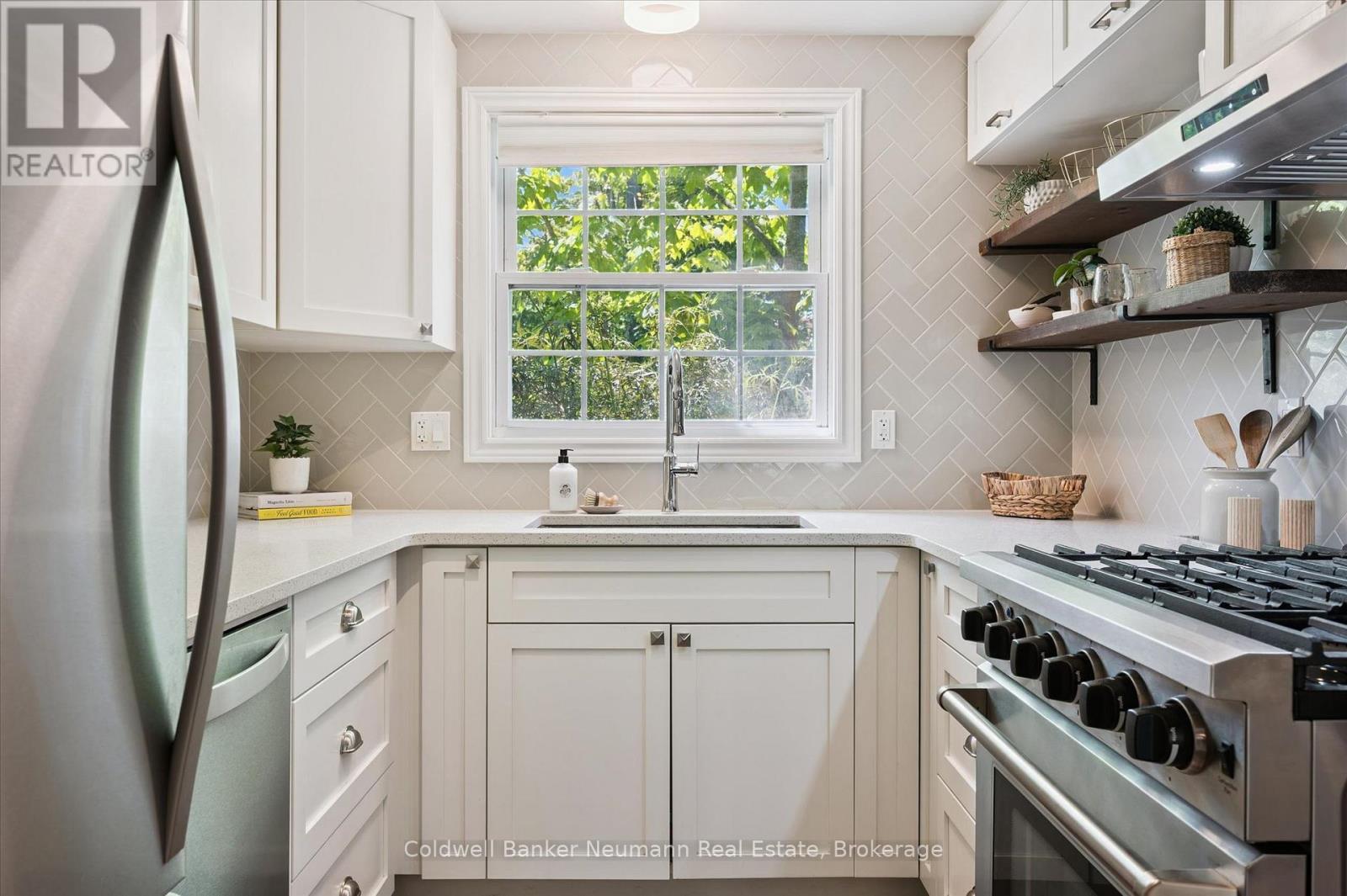 24 - 383 Edinburgh Road S, Guelph (Dovercliffe Park/Old University), ON