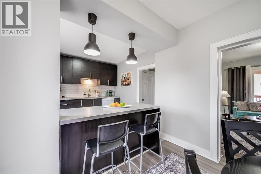 1511 Hall, Windsor, ON