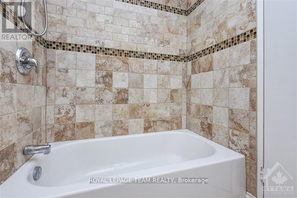 644 - 515 St Laurent Boulevard, Ottawa, ON - Indoor Photo Showing Bathroom