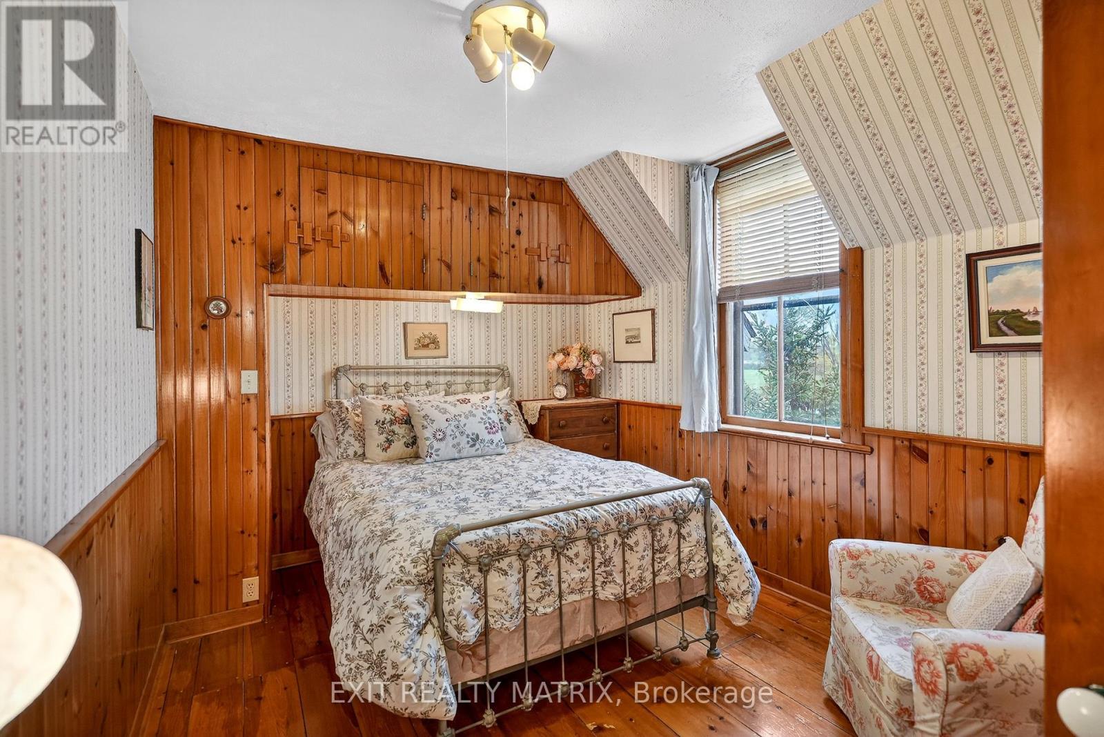 Bedroom 5 of 5 - 7499 Bank Street, Ottawa, ON