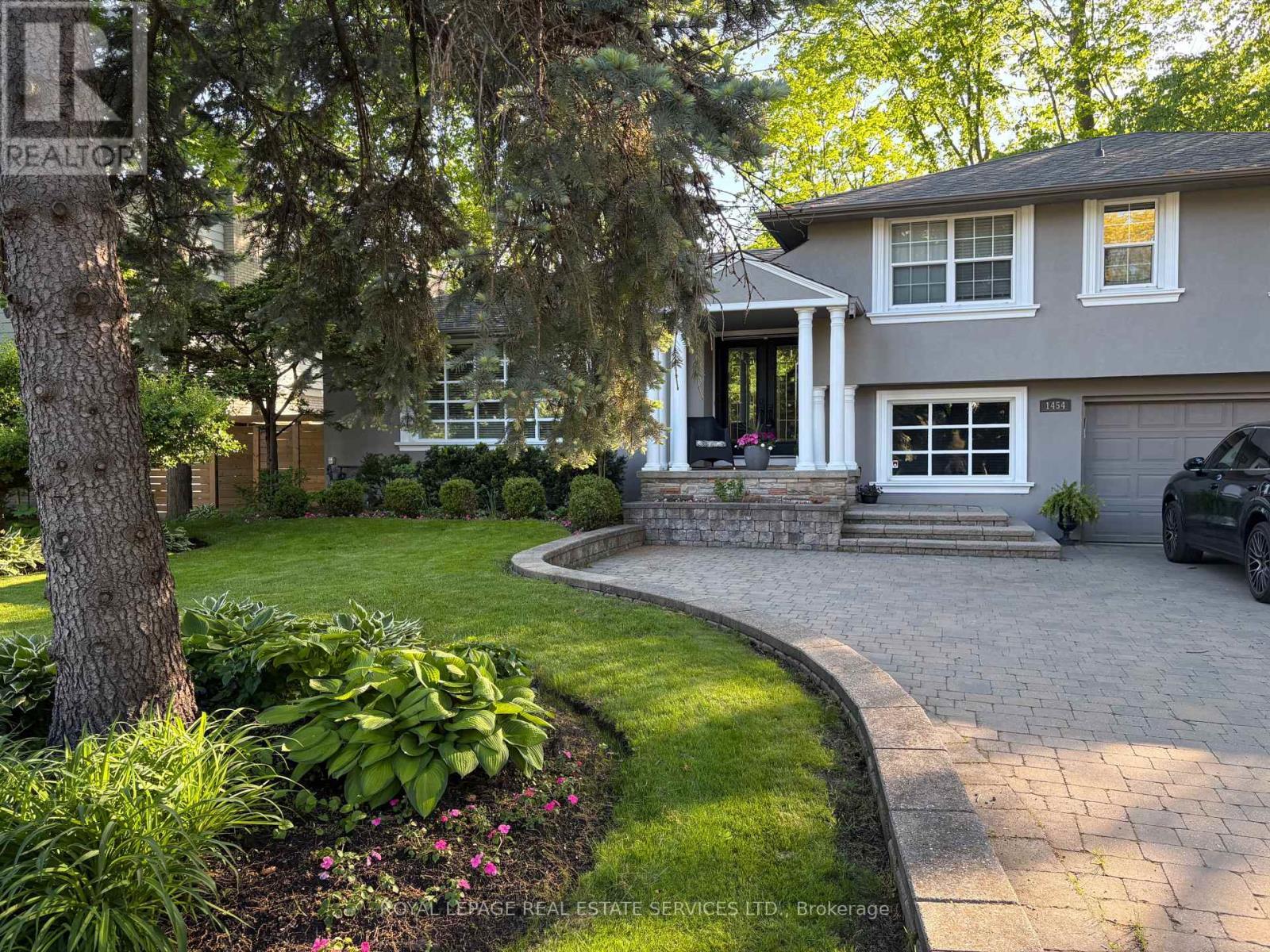 1454 Chasehurst Drive, Mississauga, ON - Outdoor With Facade