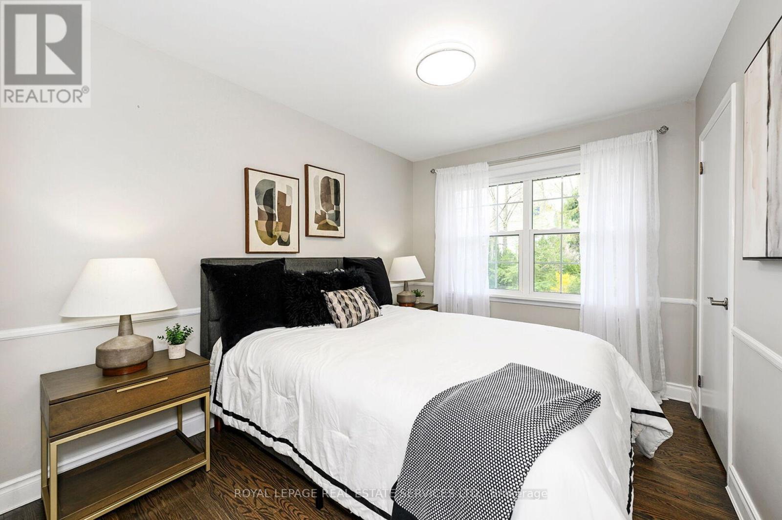 1454 Chasehurst Drive, Mississauga, ON - Indoor Photo Showing Bedroom