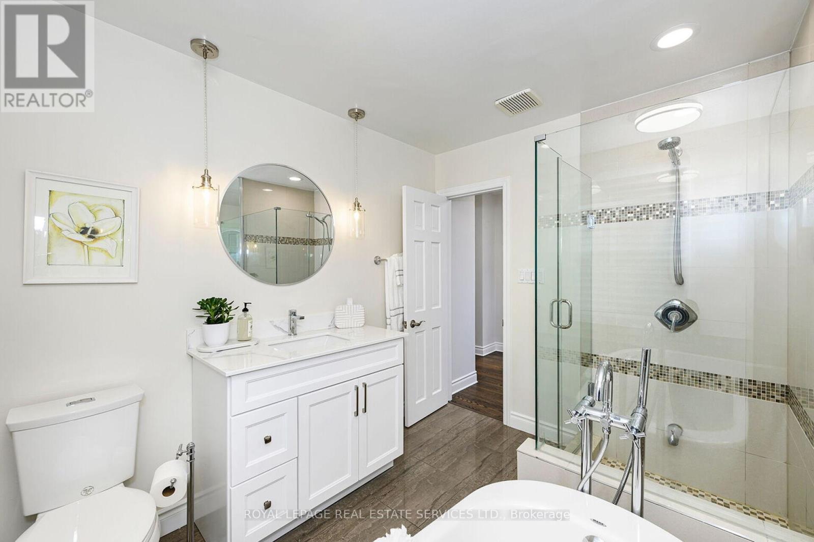 1454 Chasehurst Drive, Mississauga, ON - Indoor Photo Showing Bathroom