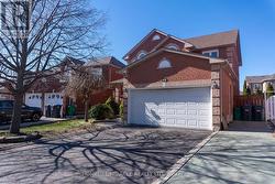 UPPER - 42 LOCKWOOD ROAD Brampton, ON L6Y 4T7