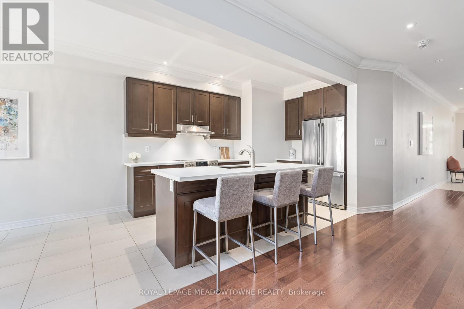 45 Rain Forest Lane, Halton Hills, ON - Indoor Photo Showing Kitchen