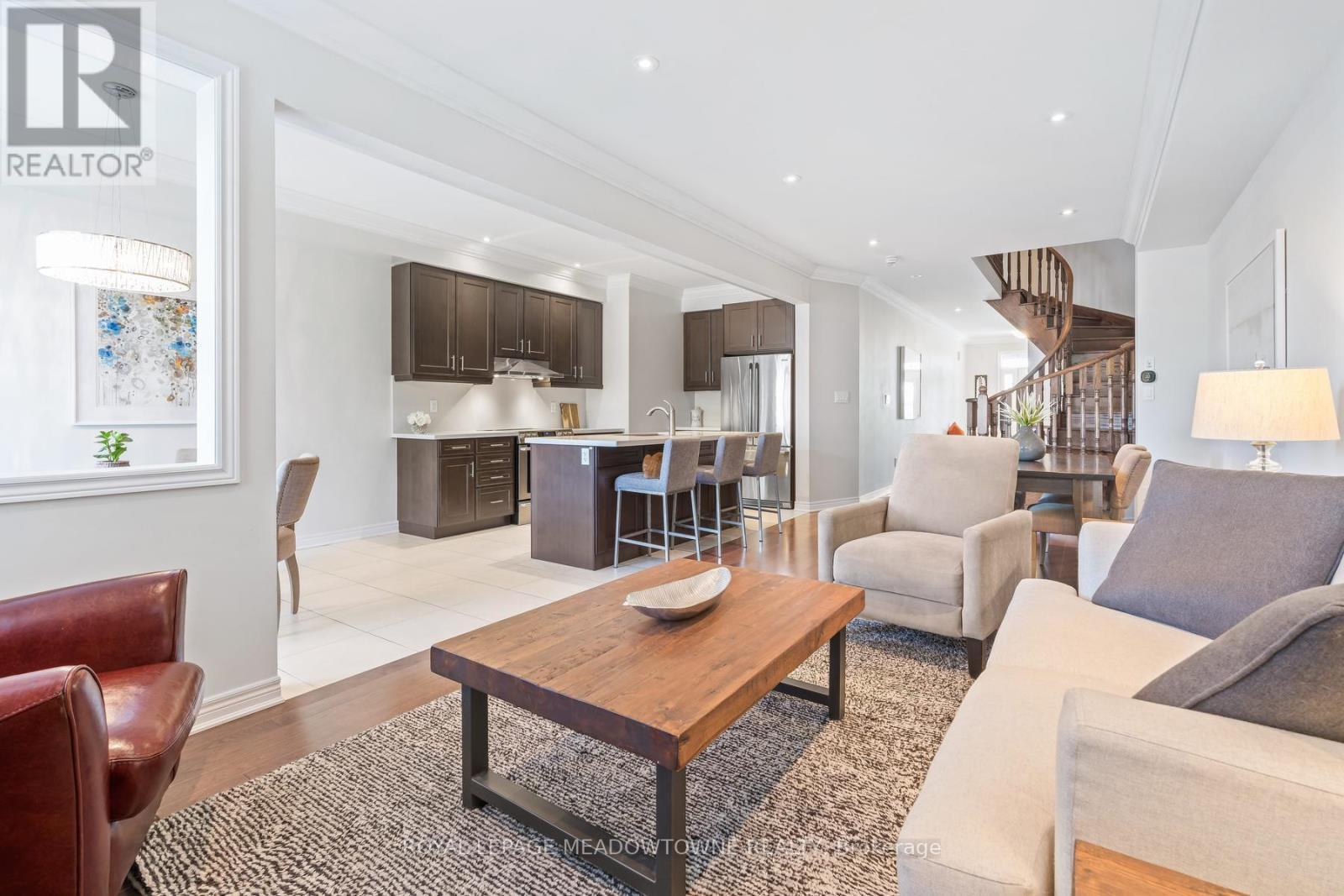 45 Rain Forest Lane, Halton Hills, ON - Indoor Photo Showing Living Room