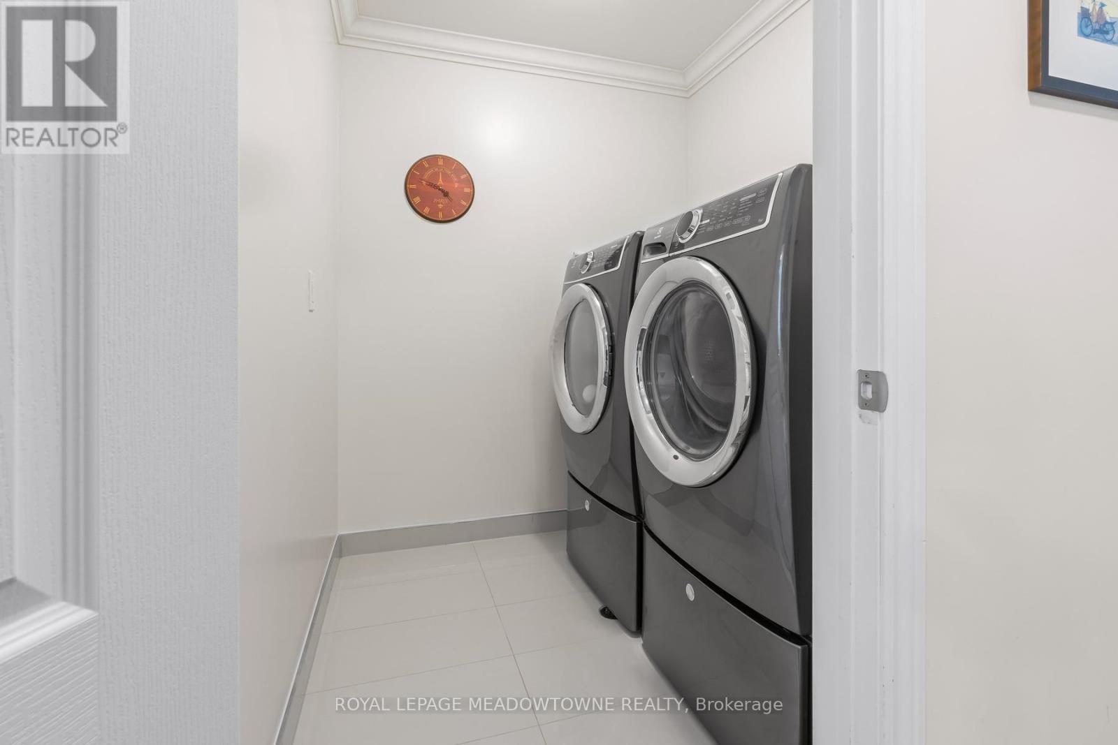 45 Rain Forest Lane, Halton Hills, ON - Indoor Photo Showing Laundry Room