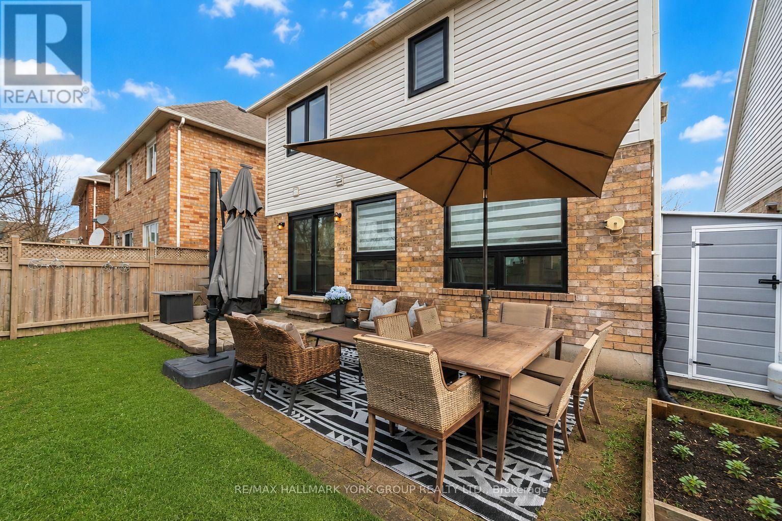 882 Mcduffe Crescent, Milton, ON