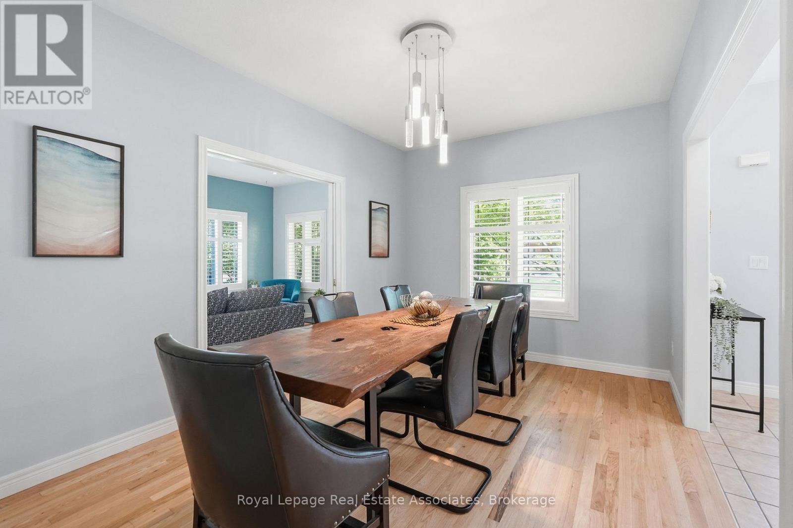 31 Commando Court, Hamilton, ON - Indoor Photo Showing Dining Room