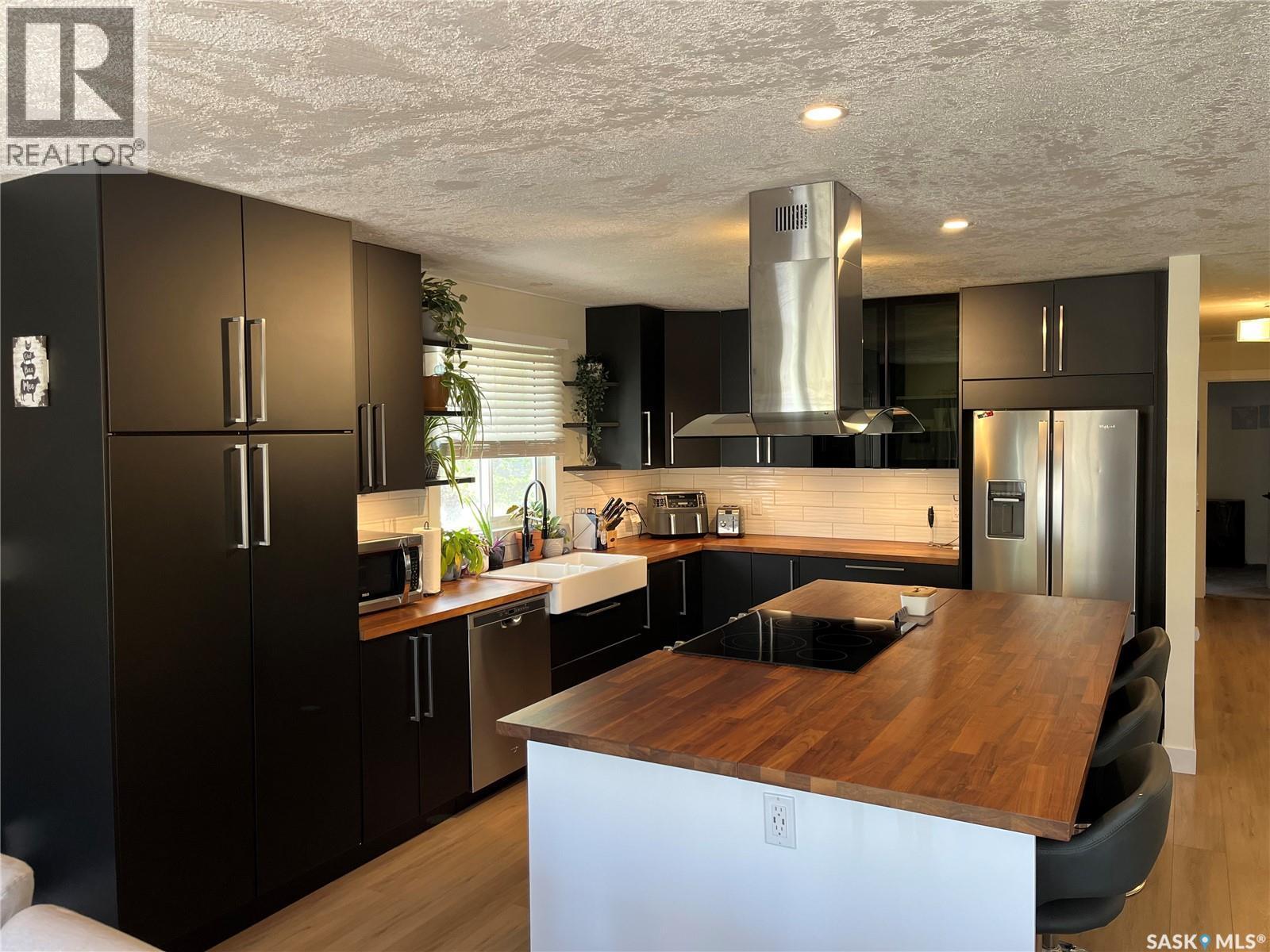 11 Plainsview Drive, Regina, SK