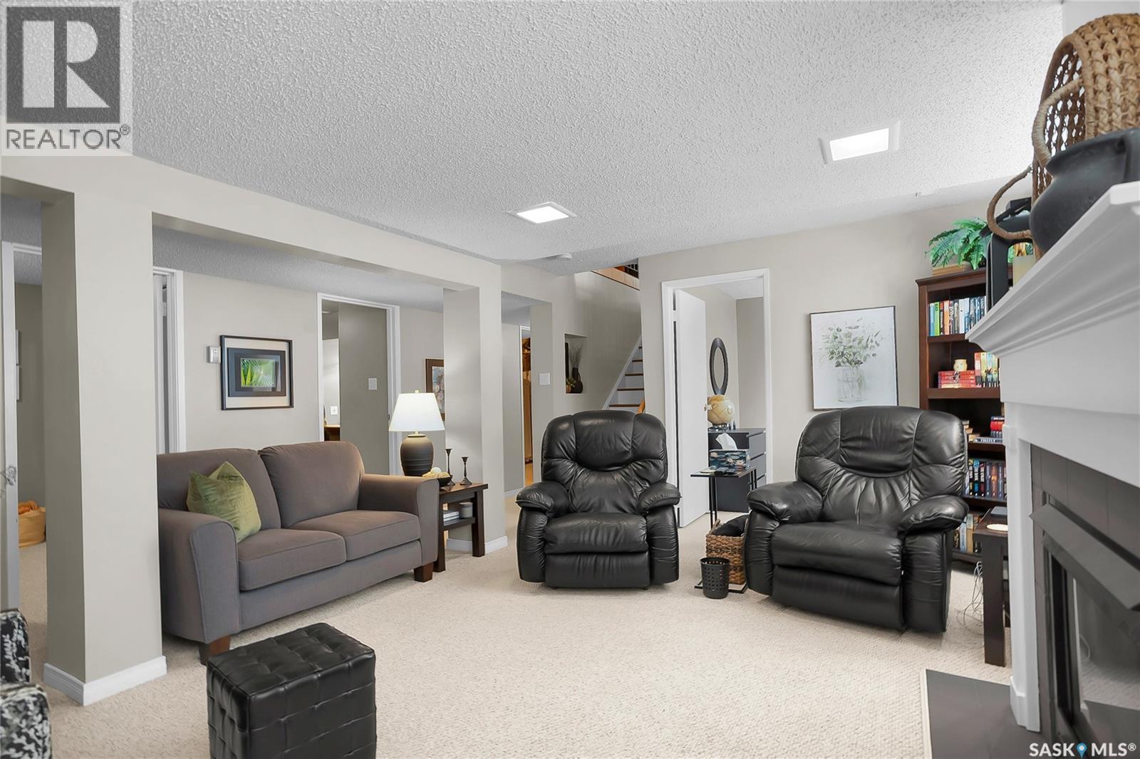 415 Chitek Crescent, Saskatoon, SK