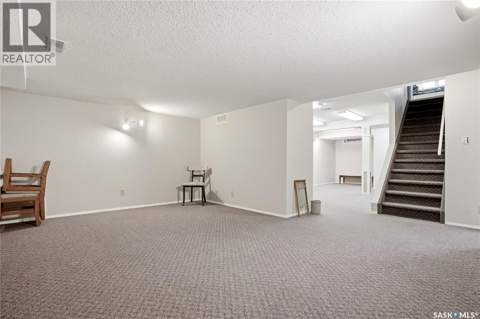 723 Candle Court, Saskatoon, SK