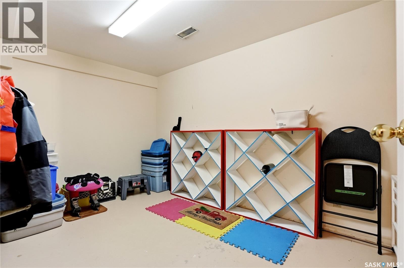 723 Candle Court, Saskatoon, SK