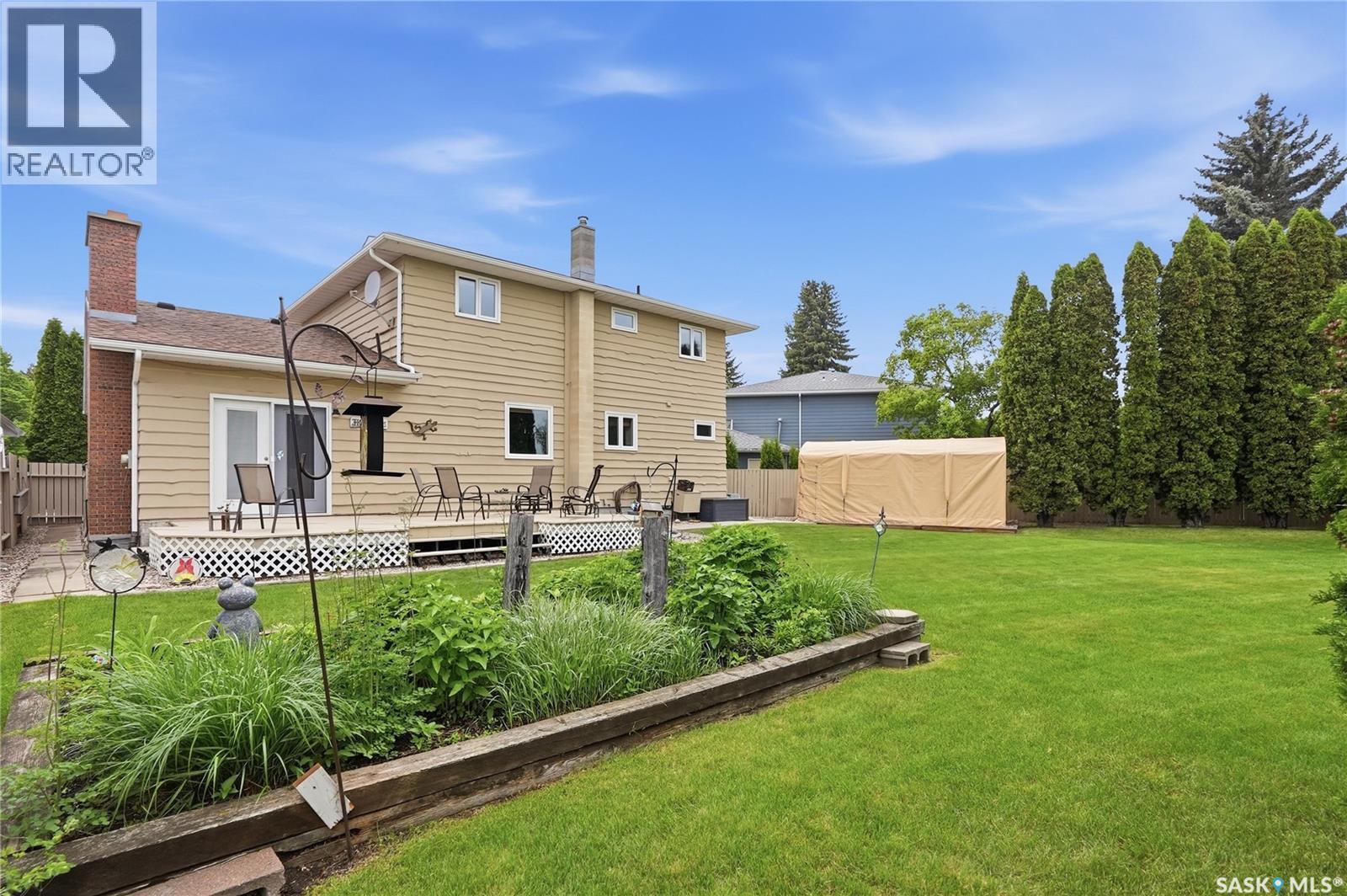 723 Candle Court, Saskatoon, SK