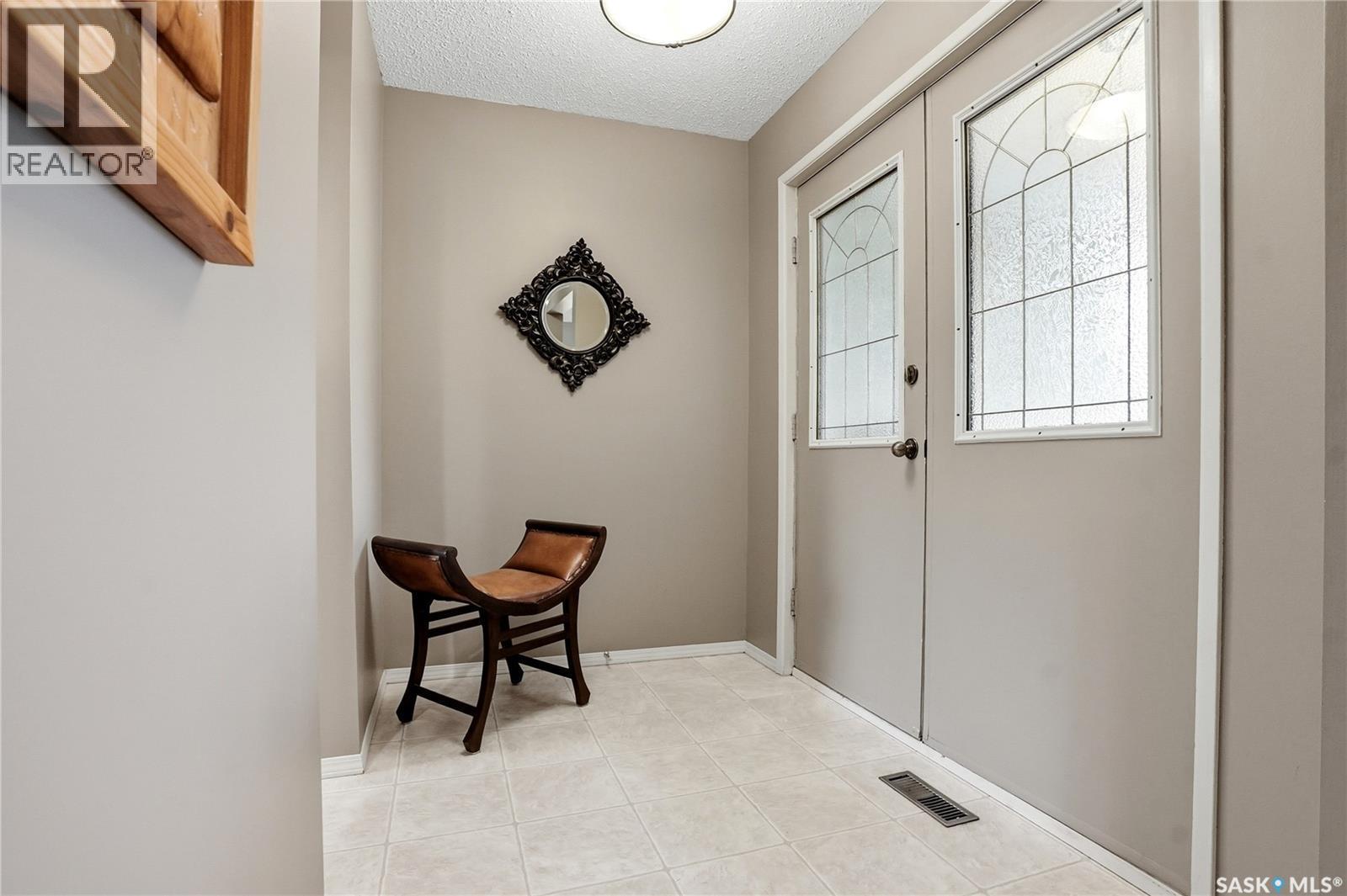 723 Candle Court, Saskatoon, SK