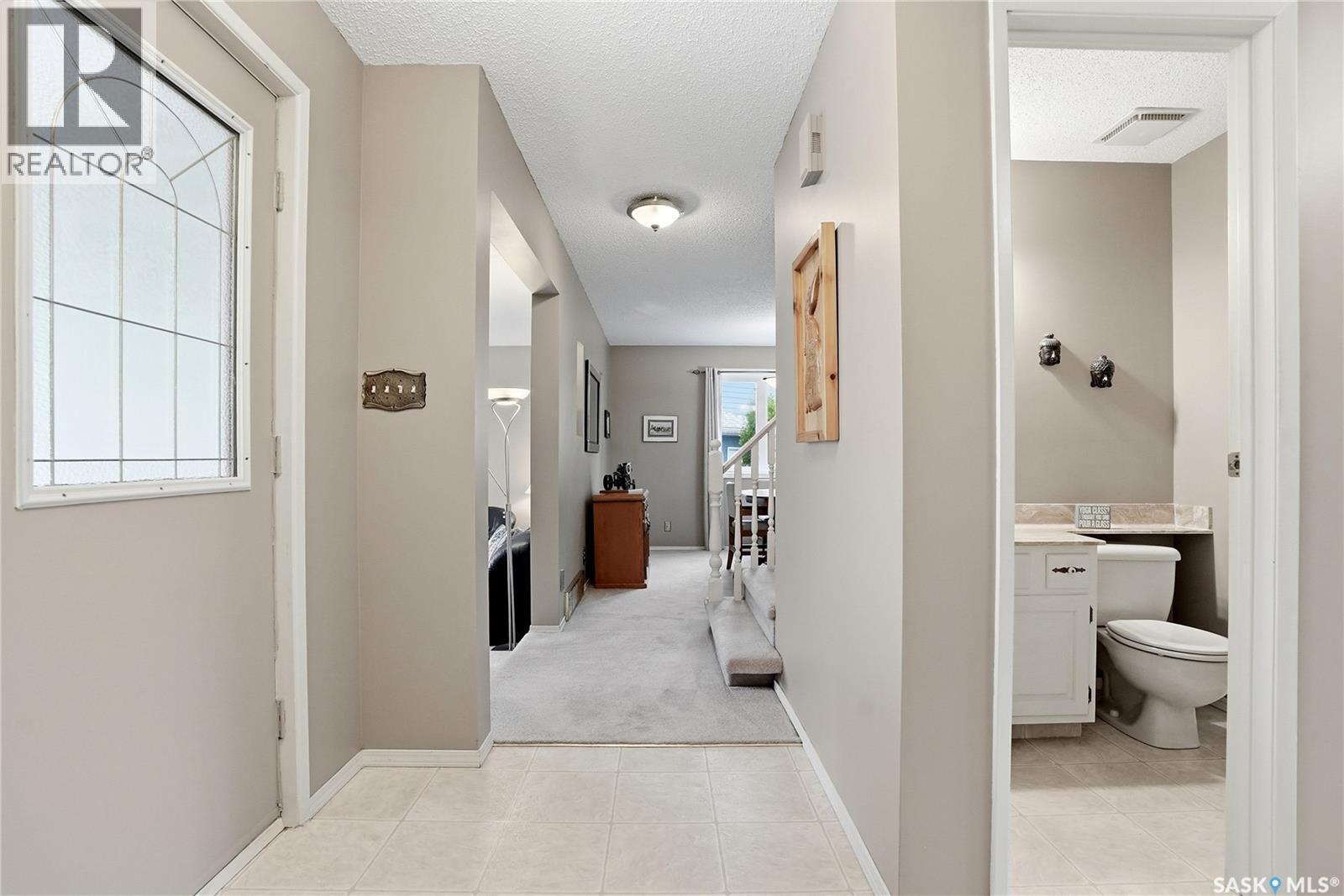 723 Candle Court, Saskatoon, SK