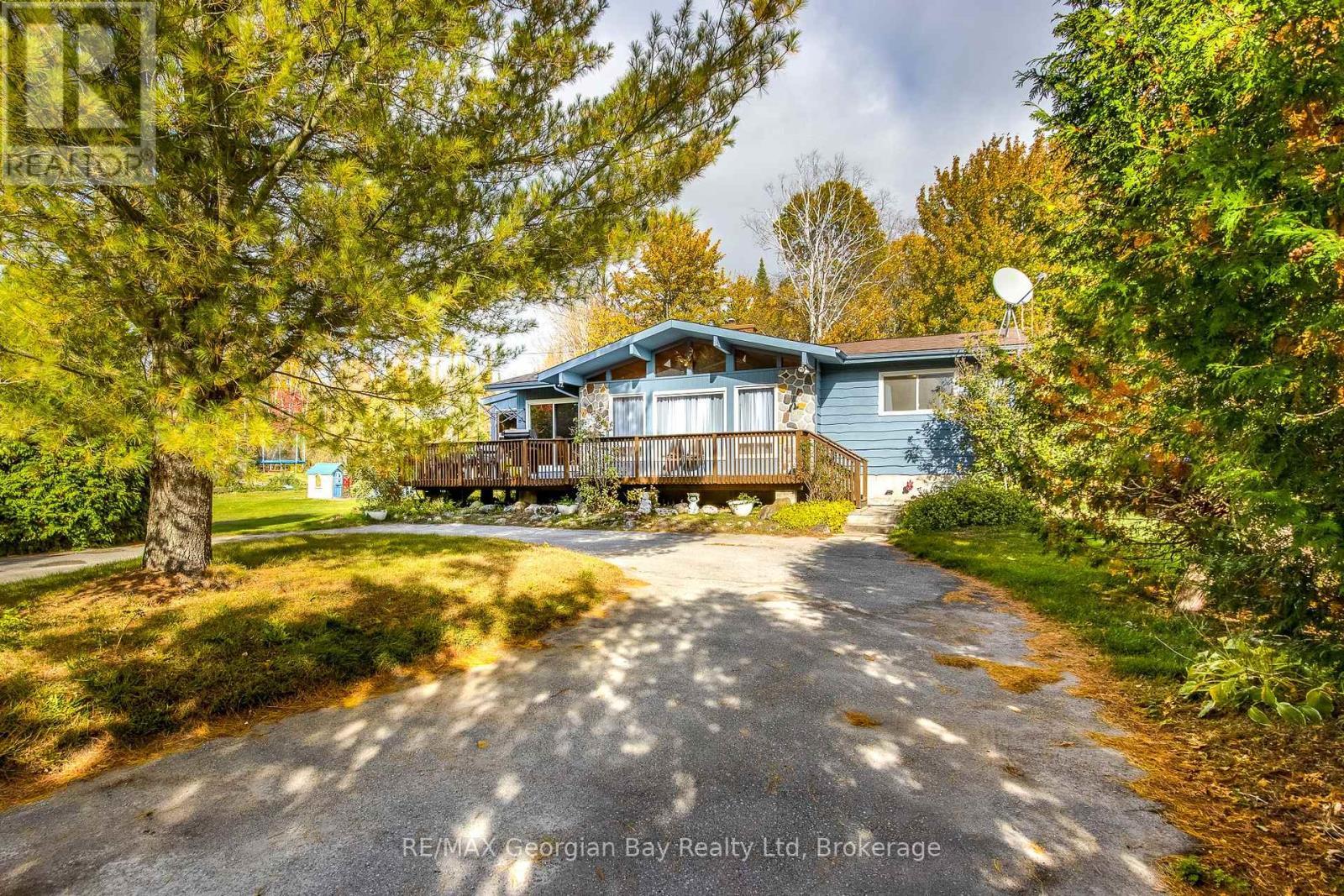 69 Albert Avenue, Tiny, ON