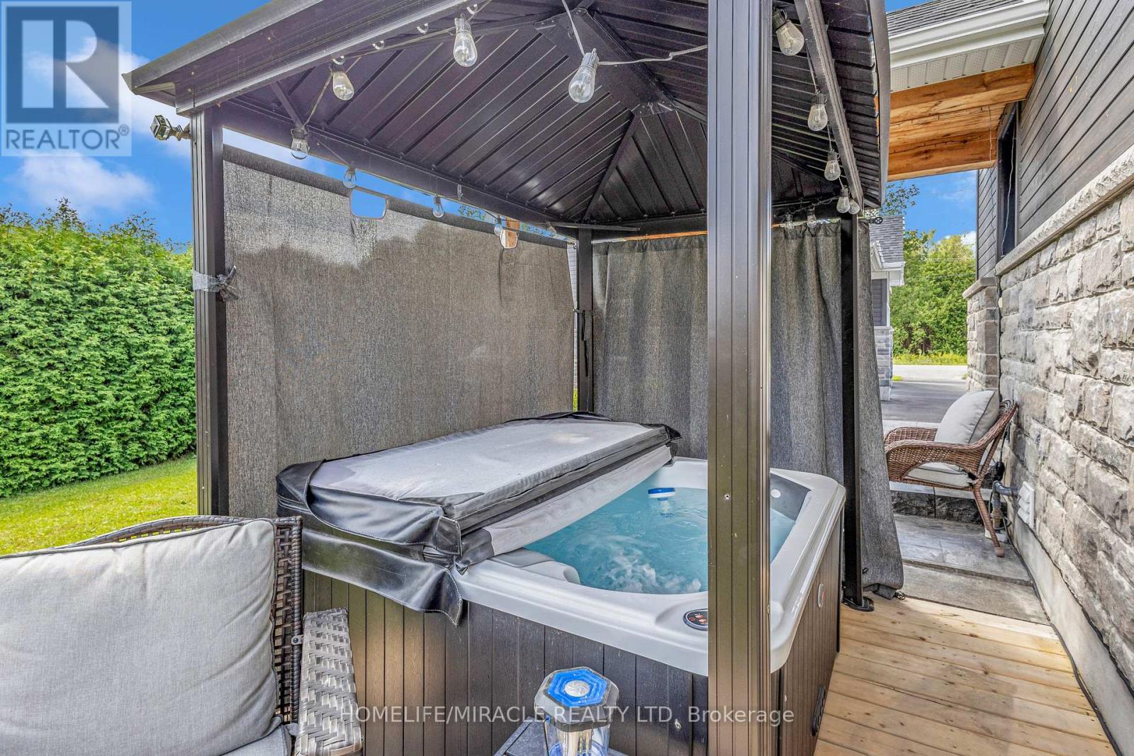 4427 Concession 7, Puslinch, ON