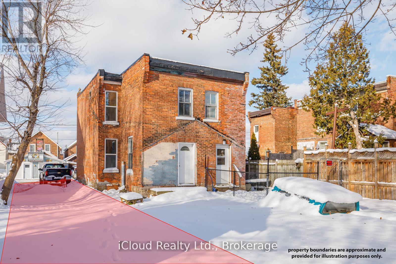 1081 3Rd A Avenue E, Owen Sound, ON