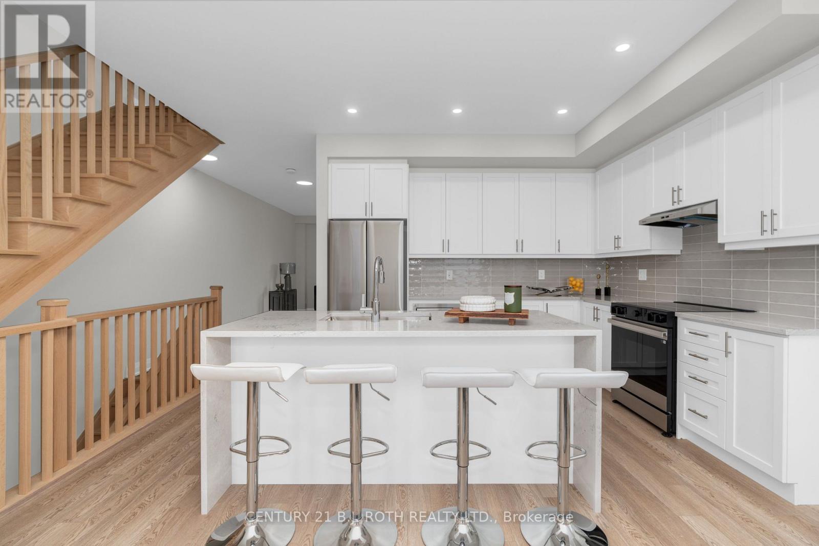 89 Lightfoot Drive, Orillia, ON