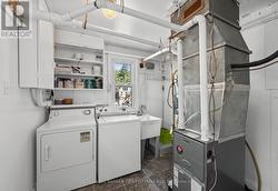 Laundry/Utility room off kitchen w exterior access -
