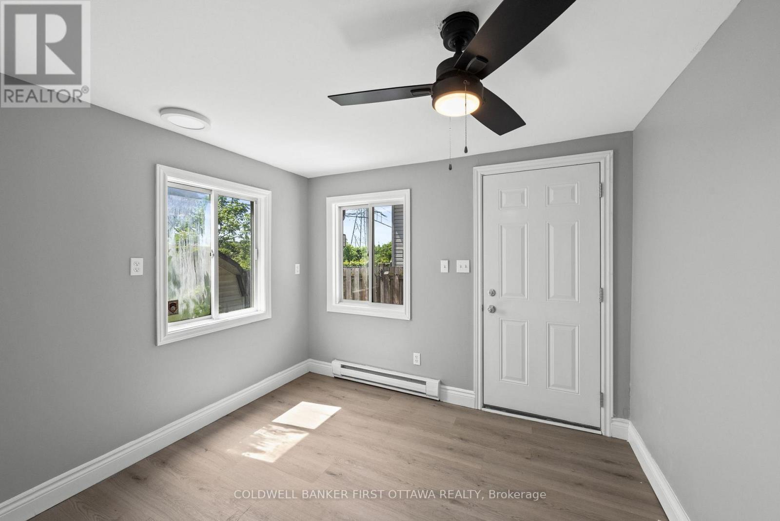 Back right bedroom w walkout to back deck! - 1246 Kitchener Avenue, Ottawa, ON