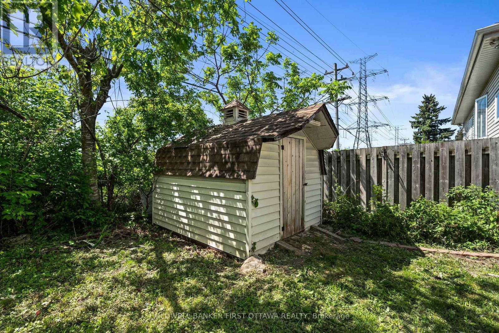 Outdoor storage shed. - 1246 Kitchener Avenue, Ottawa, ON