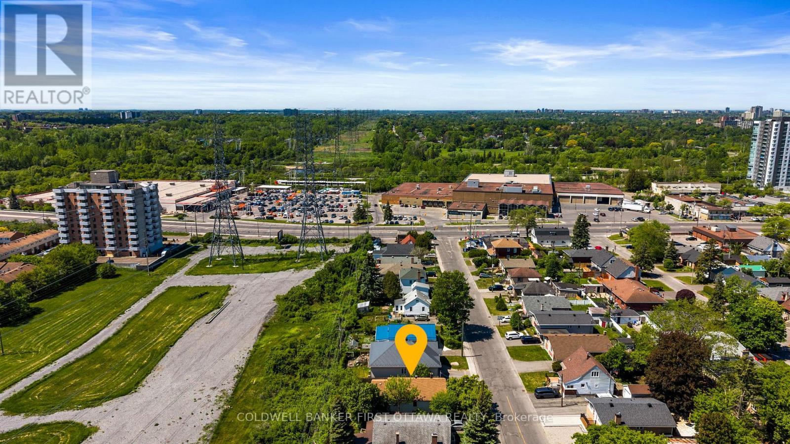 Steps to all amenities of Bank St! - 1246 Kitchener Avenue, Ottawa, ON