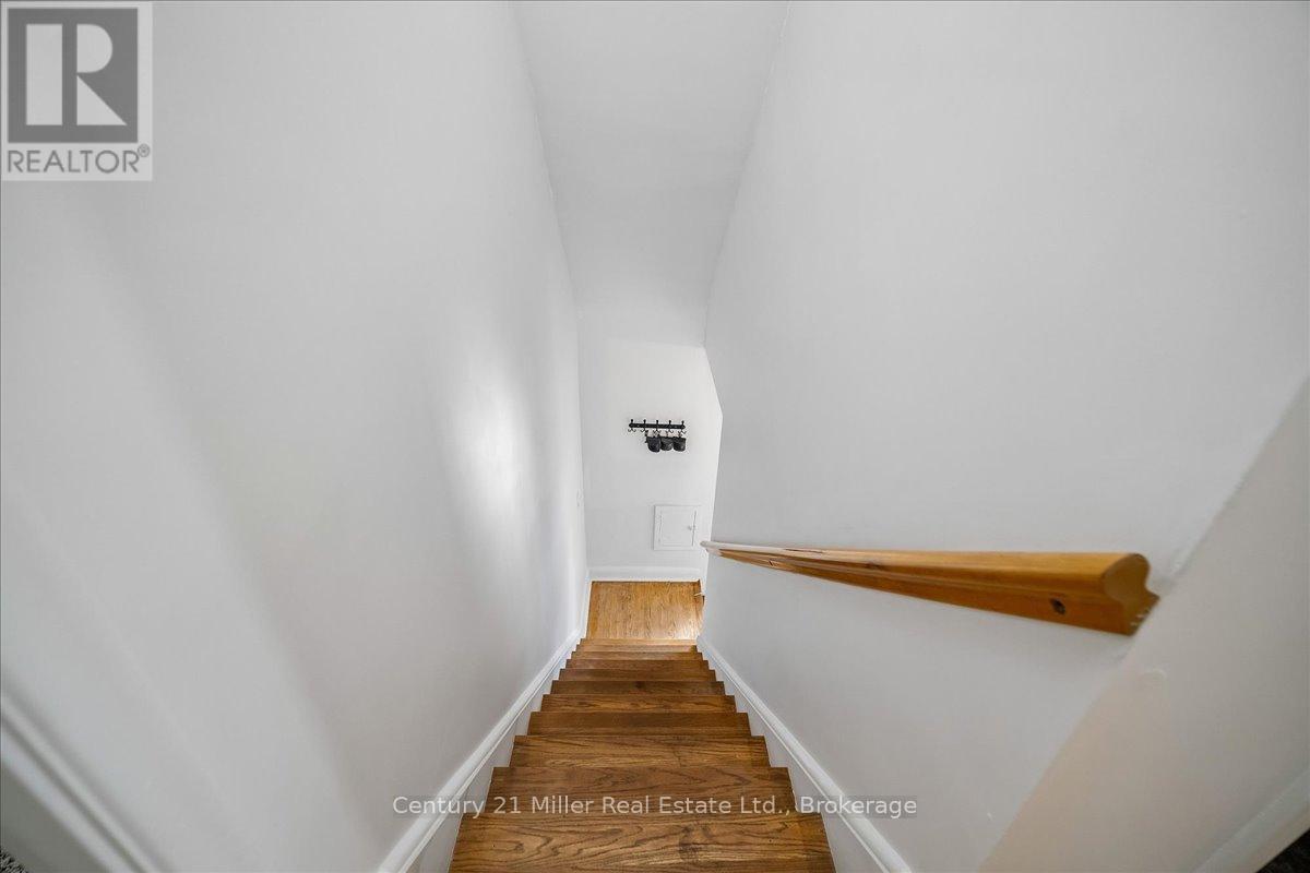 1583 Blanefield Road, Mississauga (Mineola), ON