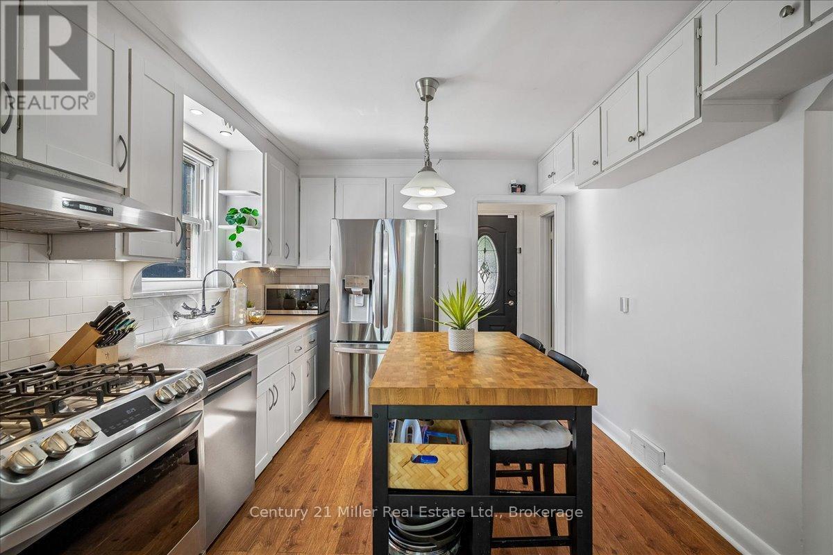 1583 Blanefield Road, Mississauga (Mineola), ON