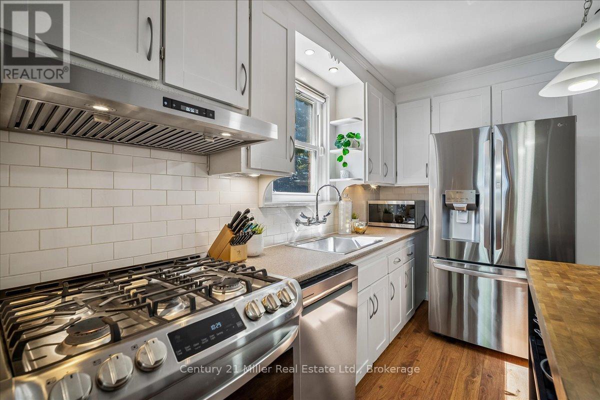 1583 Blanefield Road, Mississauga (Mineola), ON