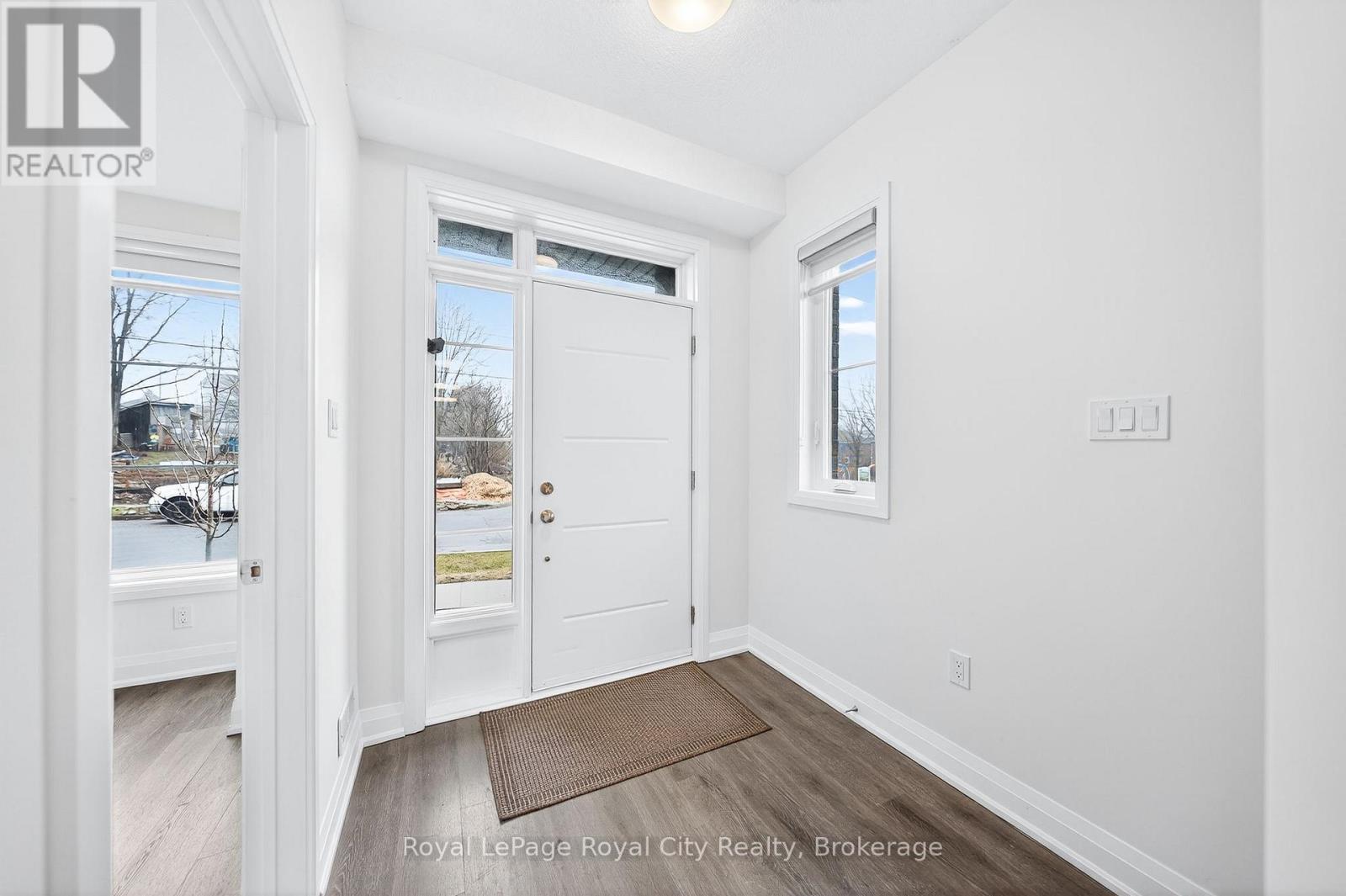 Front Entrance - 150 Huron Street, Guelph (St. Patrick'S Ward), ON - Indoor Photo Showing Other Room