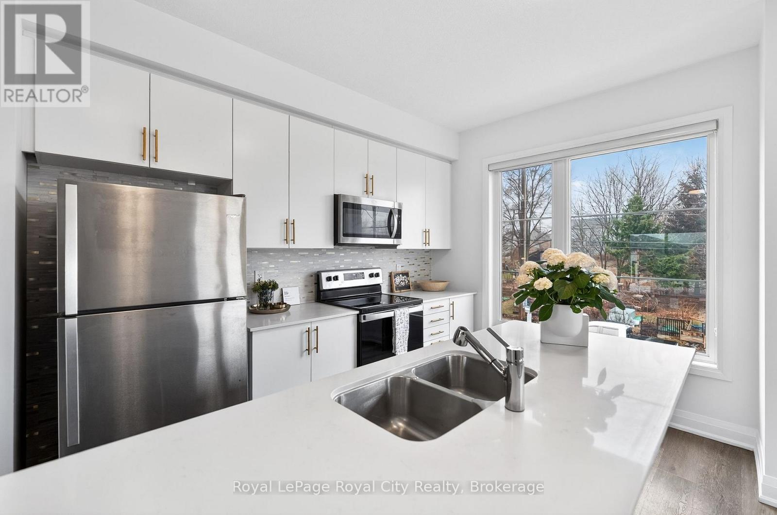 150 Huron Street, Guelph (St. Patrick'S Ward), ON - Indoor