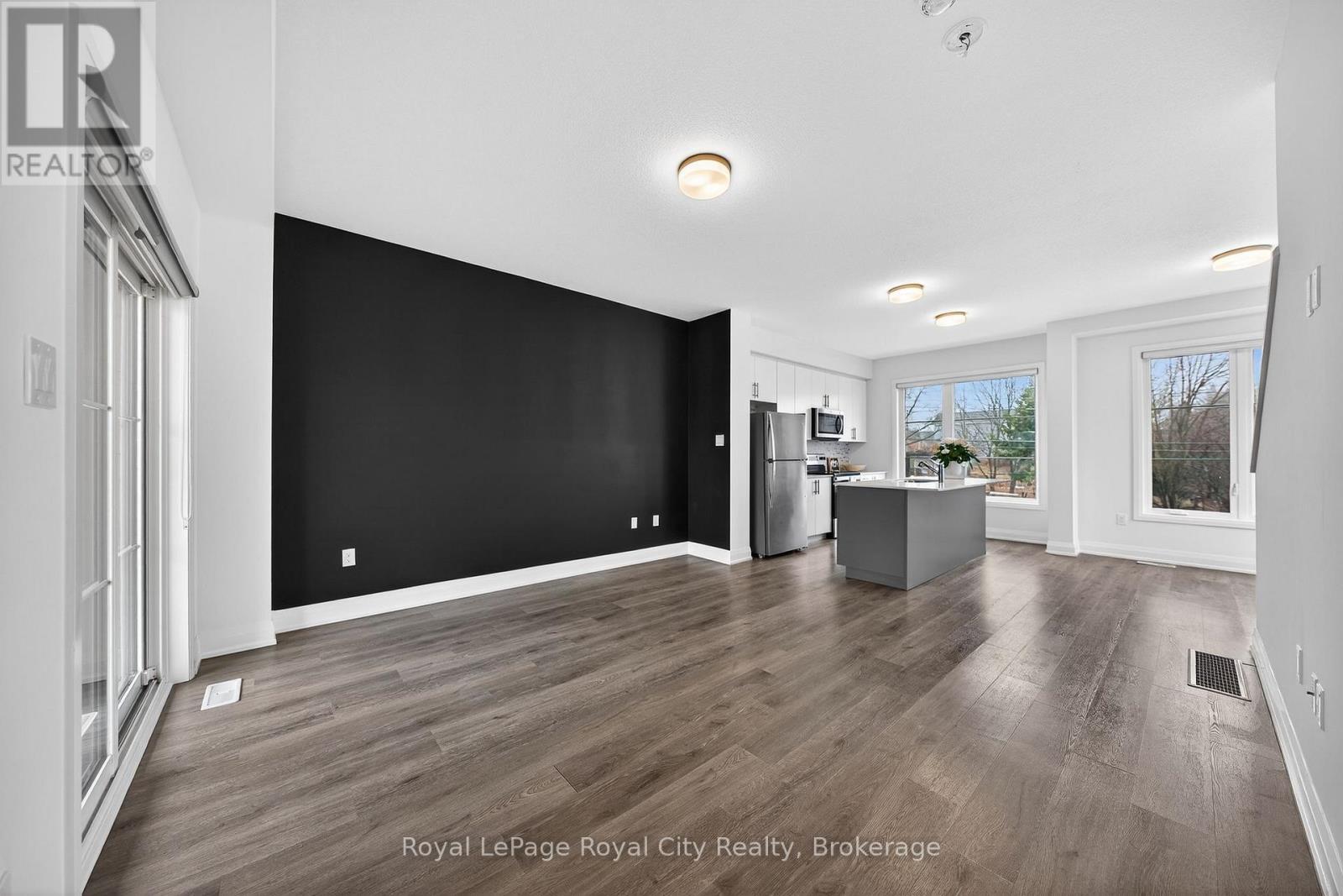 Living Room - 150 Huron Street, Guelph (St. Patrick'S Ward), ON - Indoor Photo Showing Other Room