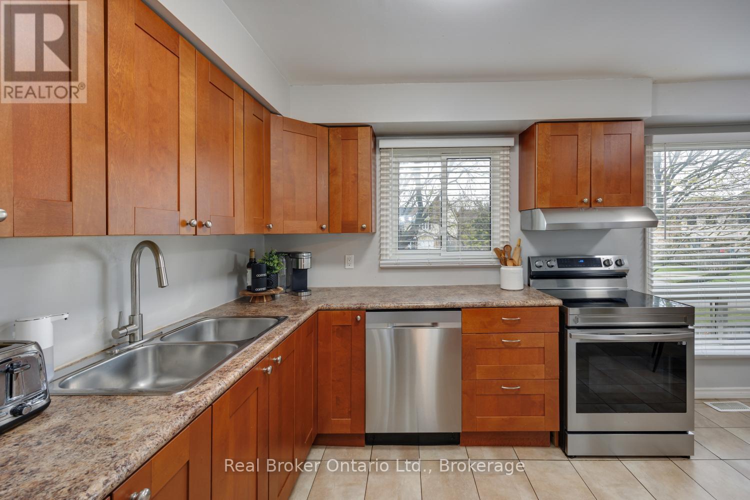 30 - 220 Ormond Drive, Oshawa (Samac), ON