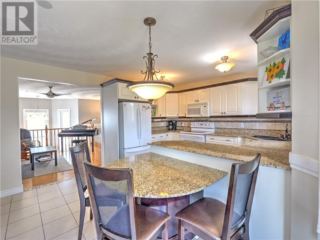 4343 Chateau Crescent, Hanmer, ON