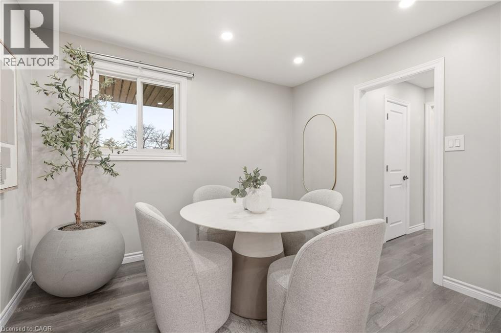 1191 Limeridge Road E, Hamilton, ON - Indoor Photo Showing Dining Room