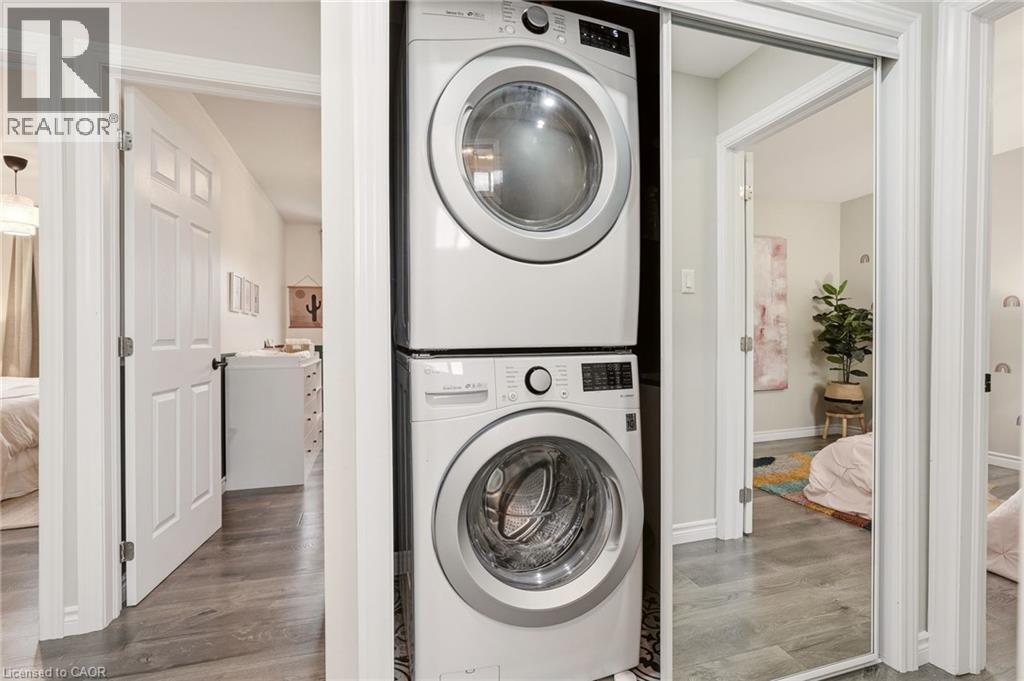 1191 Limeridge Road E, Hamilton, ON - Indoor Photo Showing Laundry Room