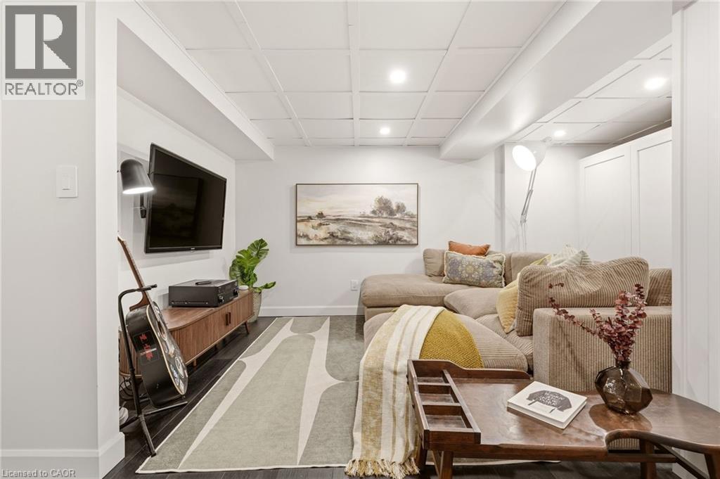 1191 Limeridge Road E, Hamilton, ON - Indoor