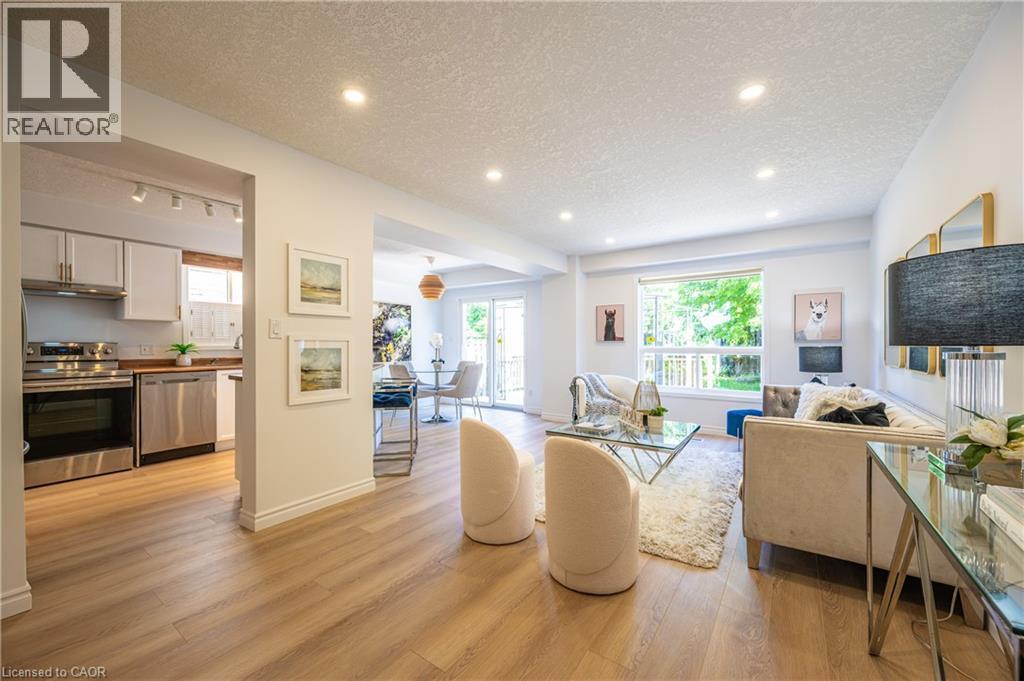 610 South Haven Drive, Waterloo, ON - Indoor