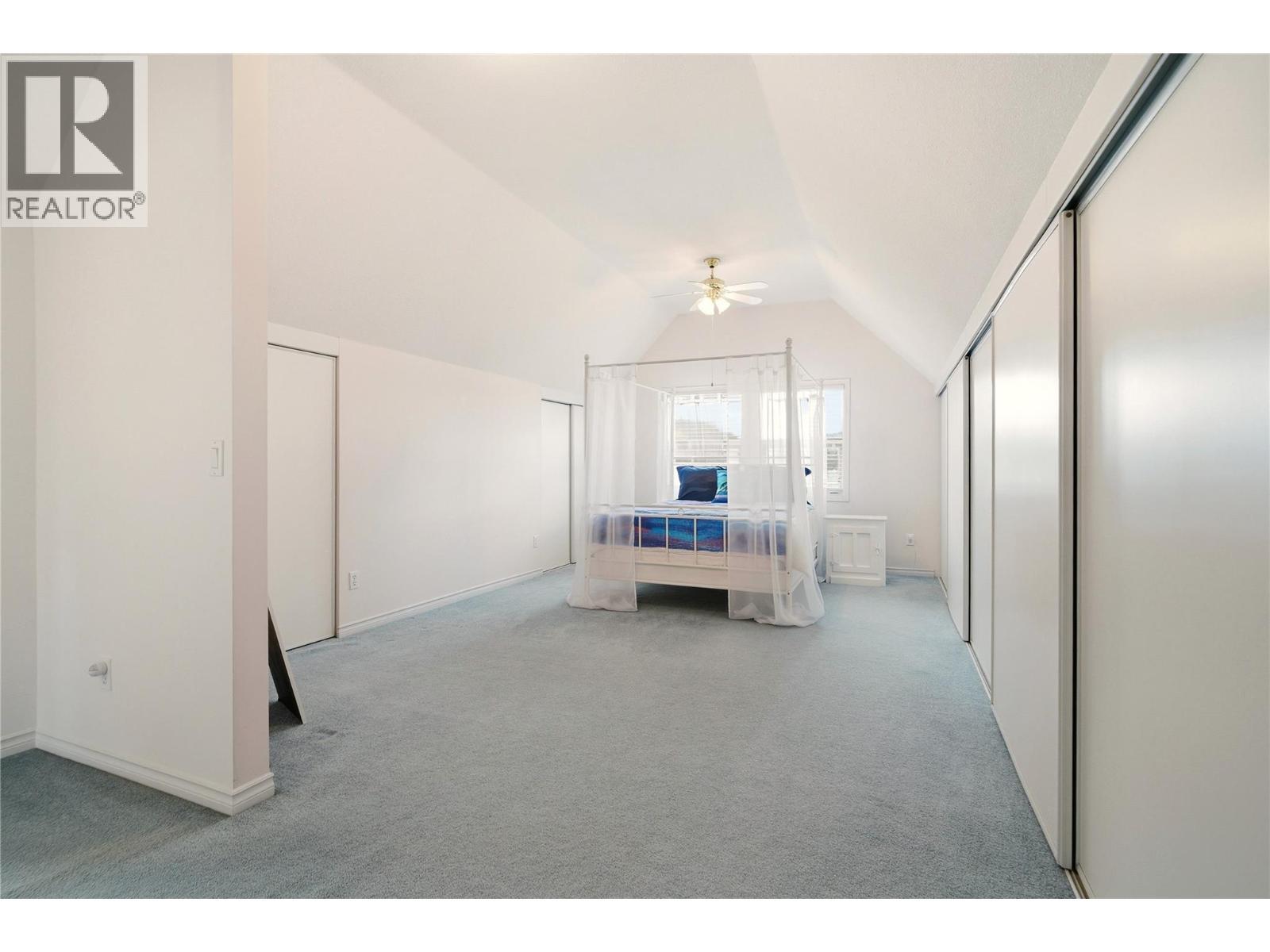 Upper level bedroom with ensuite - 756 Springrose Way, Kelowna, BC