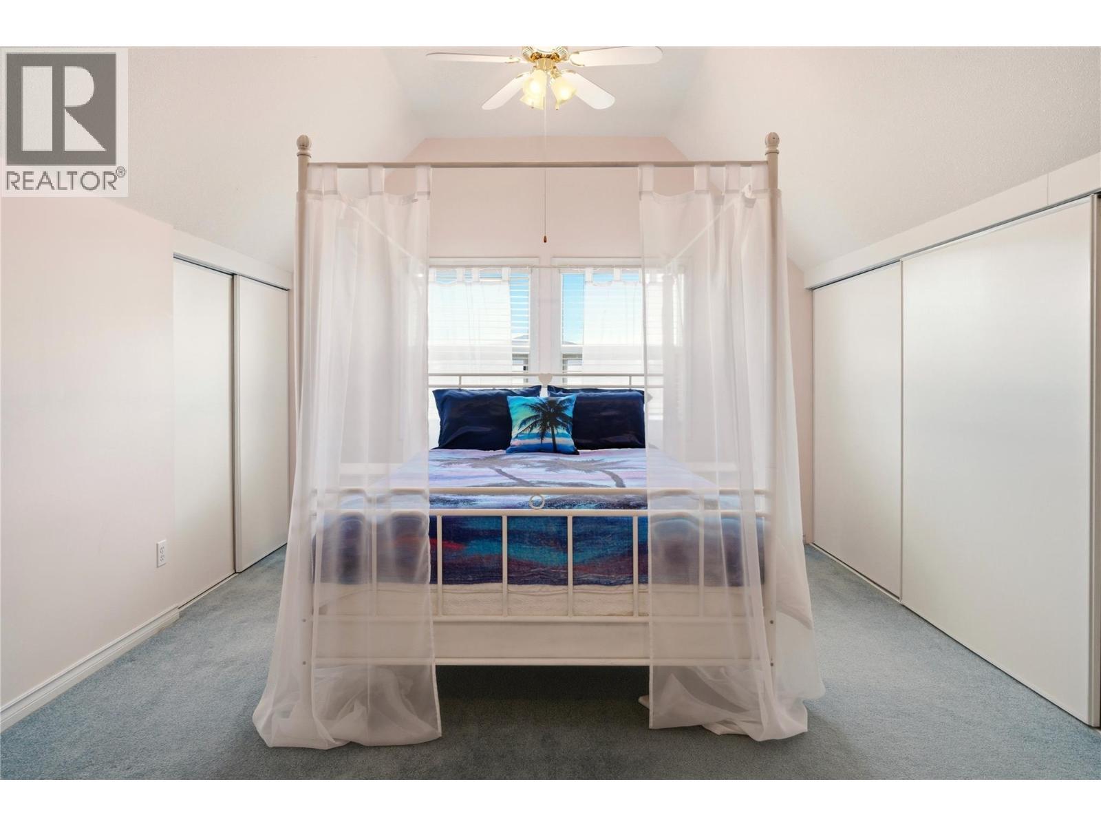 Upper level bedroom with ensuite - 756 Springrose Way, Kelowna, BC